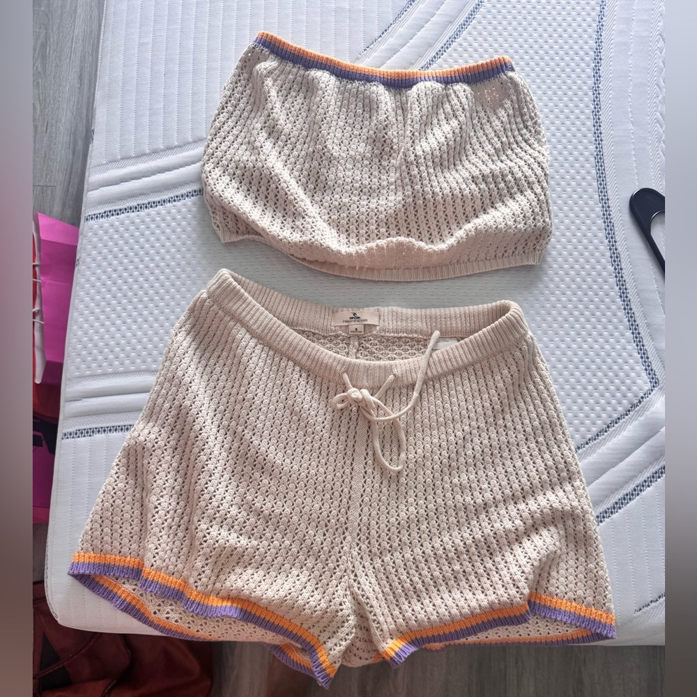 Rip Curl Cream Knit Shorts set with Purple and Orange Trim